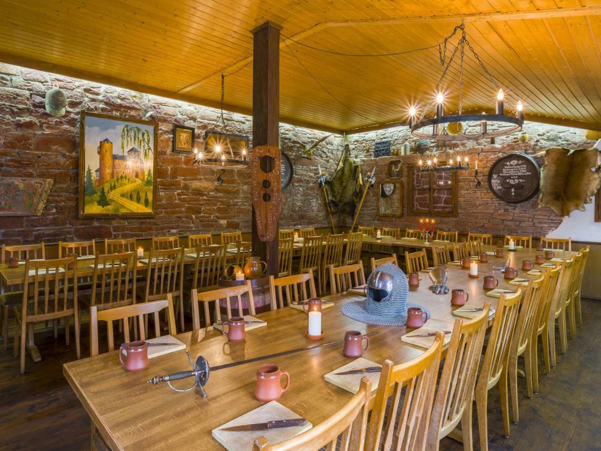 Gasthaus & Hotel Drei Lilien Werbach Ngoại thất bức ảnh